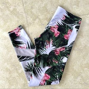Fabletics floral / leaf leggings